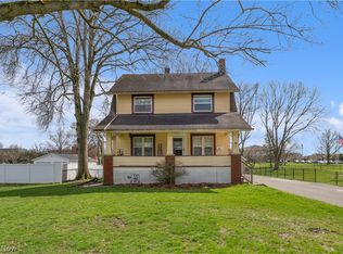 57 Charles Ave, Youngstown, OH