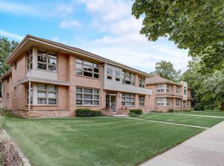 4802-12 W Wells St #4802-1, Milwaukee, WI 53208