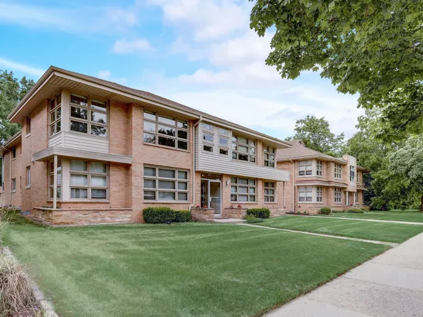 4802-12 W Wells St, 4802-12 W Wells St #4802-1, Milwaukee, WI 53208