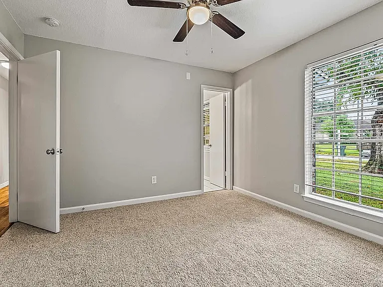 7056 Santa Barbara St — Photo 22