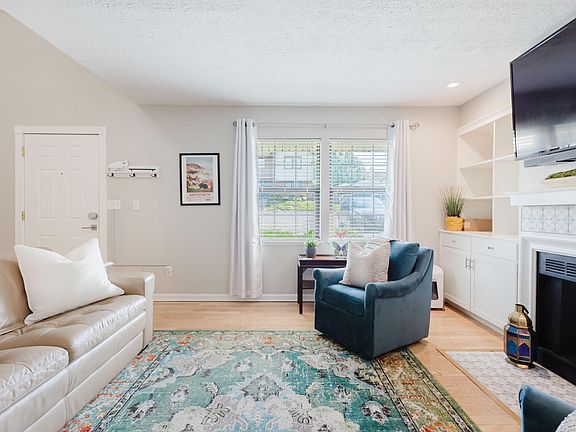 5th image of 3441 Laredo Dr Unit 52
