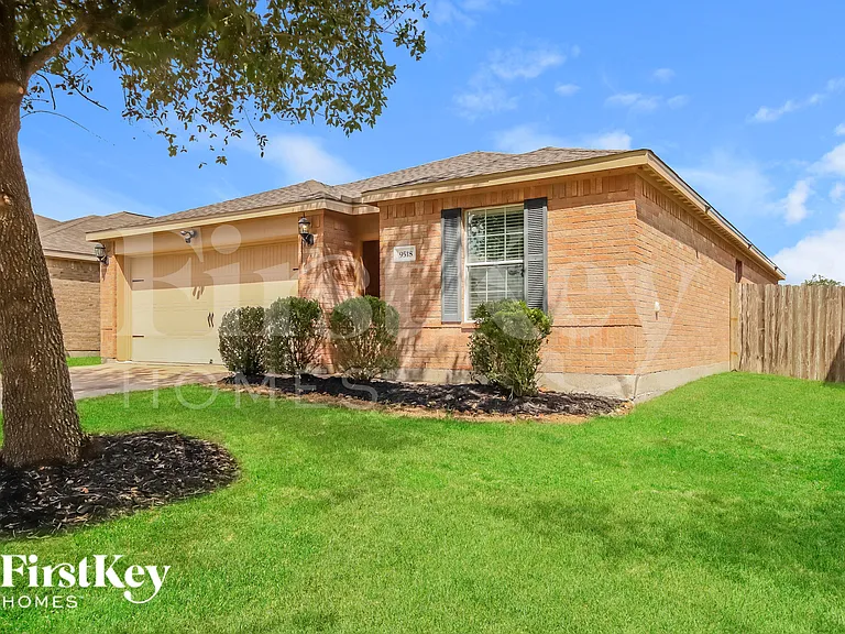 9518 Peridot Green Dr — Photo 2