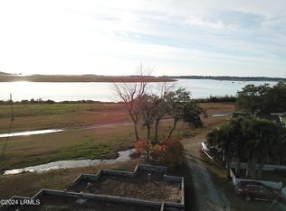 1010 8th St, Pt Royal, SC 29935