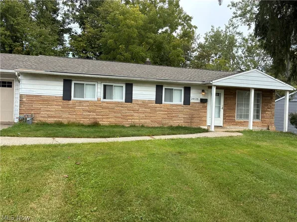 24725 Eldridge Blvd, Bedford Heights, OH 44146