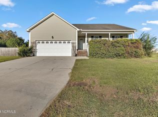 503 Ridge Dr, Richlands, NC 28574