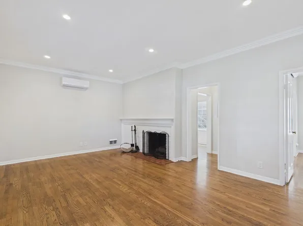 664 Mira Monte PL, 664 Mira Monte Pl #132, Pasadena, CA 91101