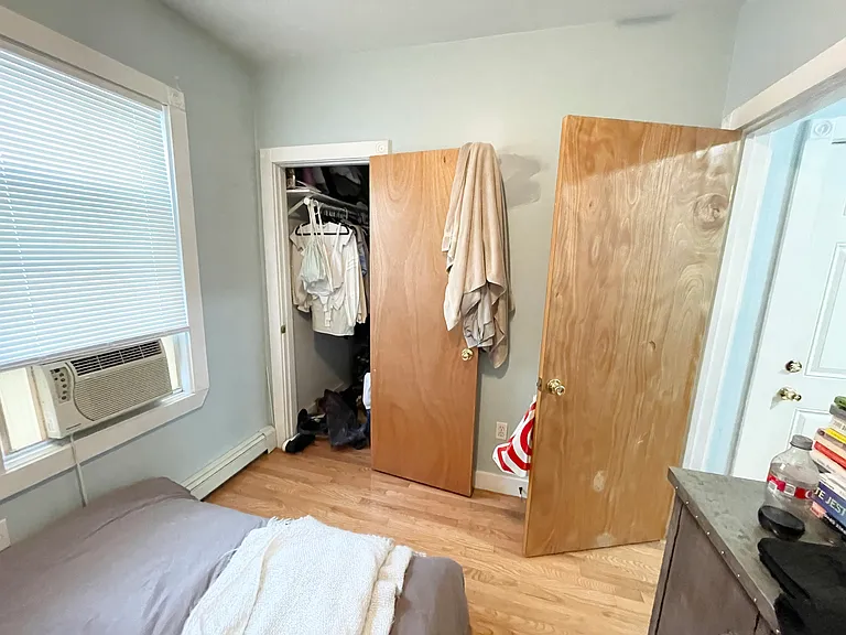 44-46 Ward St #2 — Photo 10