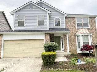 2574 Cowall Dr, Hilliard, OH 43026