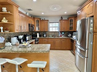 2004 SW 92nd Ct, Miami, FL 33165