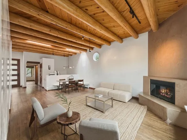 91 Rio Vista Pl, Santa Fe, NM 87501