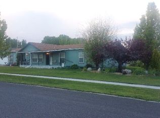 424 Oaktrails Ln, Chubbuck, ID 83202