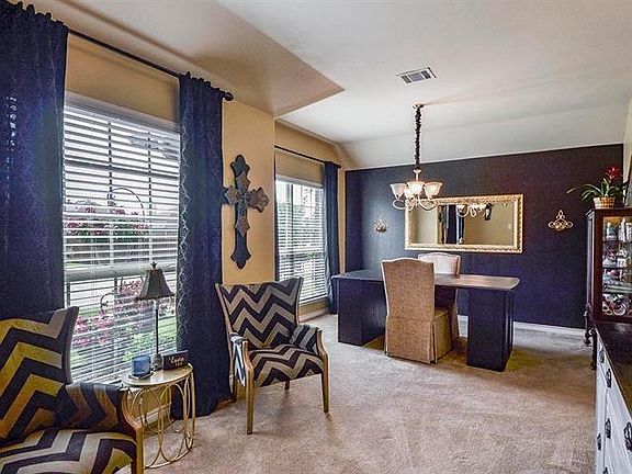 4th image of 1221 Maverick Ln