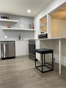 2960 Riverside Dr APT 220-2, Coral Springs, FL, 33065