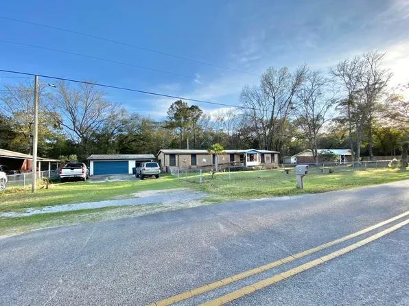 46 Andy Dr, Freeport, FL 32439