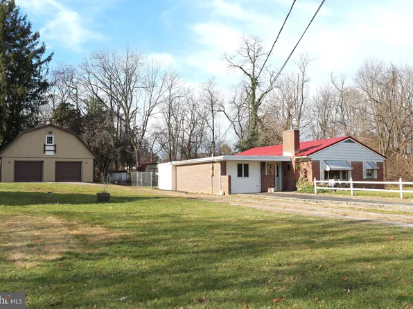 1009 Linwood Rd, Hagerstown, MD 21740