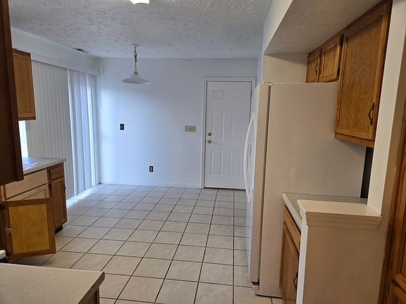 4th image of 3205 Jordy Dr