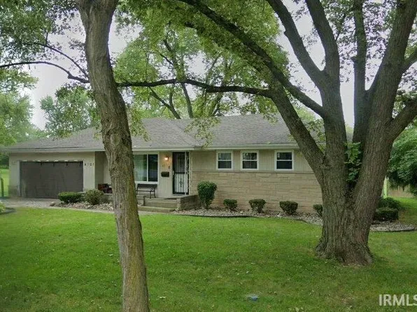 4701 Schaper Dr, Fort Wayne, IN 46806