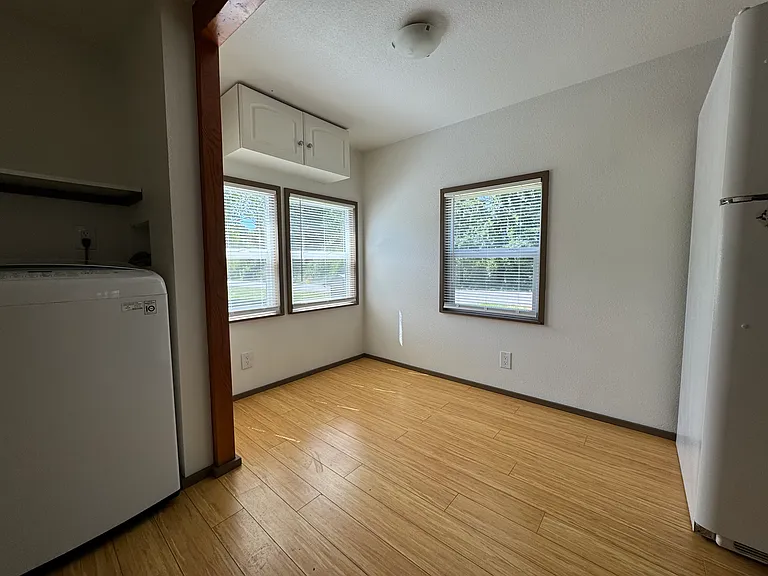 8645 State Route 507 SE — Photo 5