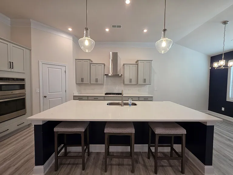 3360 Rustic Dr — Photo 5