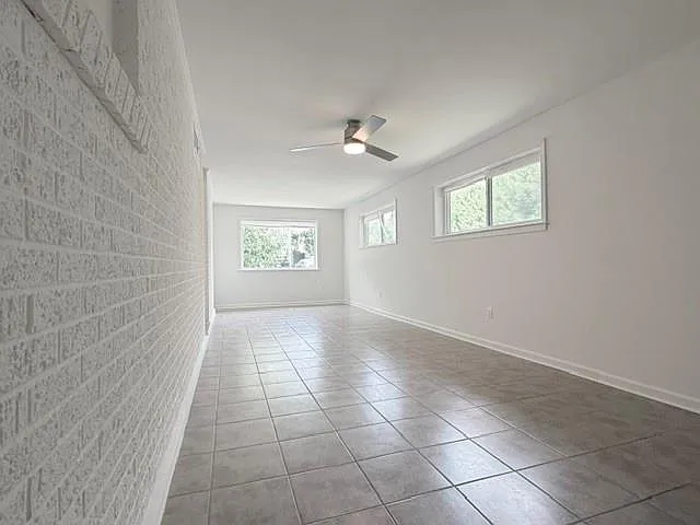 339 Hector Ave — Photo 6