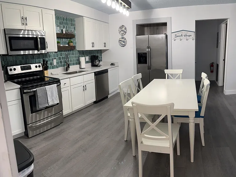 299 E Central Blvd #11 — Photo 8