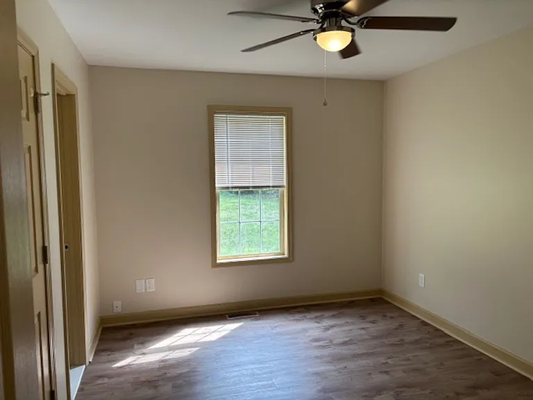 2942 Forest Park Dr — Photo 11