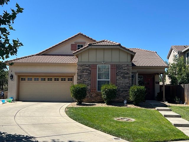 Front view of the property