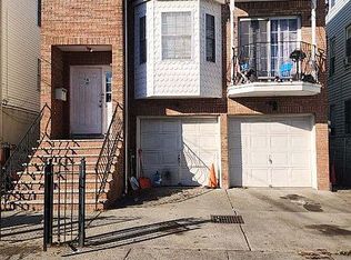 761 S 17th St, Newark, NJ 07103