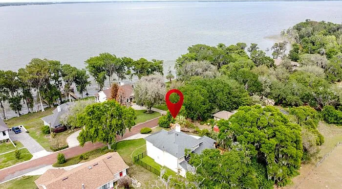 6846 Lake View Dr — Photo 3