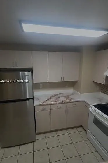 50 Menores Ave #620 — Photo 10