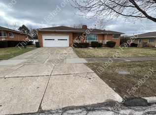 14699 Seneca Trl, Middleburg Heights, OH 44130