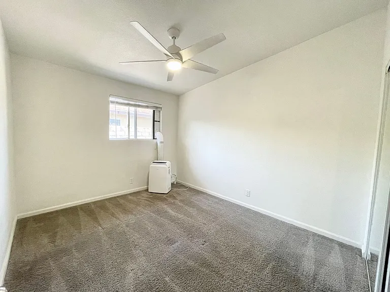 31890 Avenida La Paloma #B — Photo 8