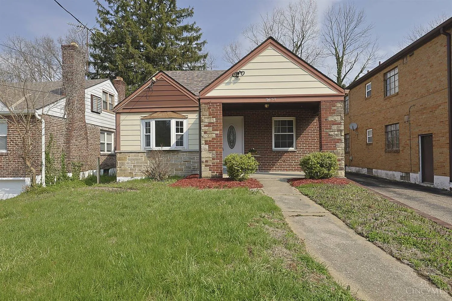 2652 Cedarbrook Dr photo 1