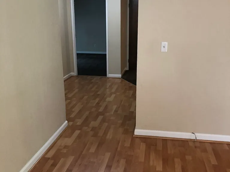 3208 Nightingale Dr — Photo 8