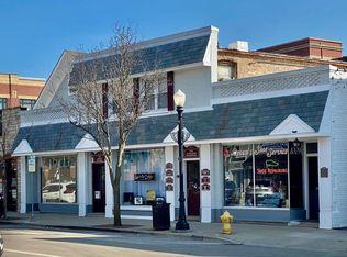 1003 Curtiss St, Downers Grove, IL 60515