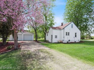 8007 Pettit Rd, Birch Run, MI 48415