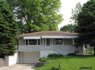 3931 Monroe St, Omaha, NE 68107