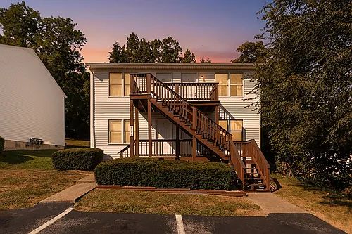 815 Western Rd #4 Photo 1