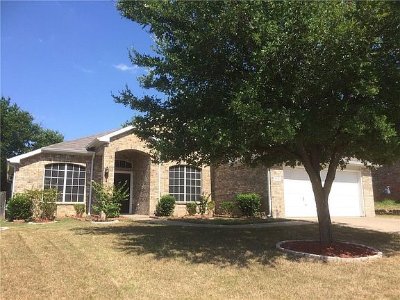 2nd image of 4828 New Forest Dr