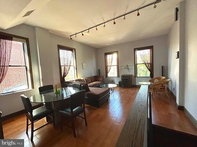 727 S 2nd St #3F — Photo 1