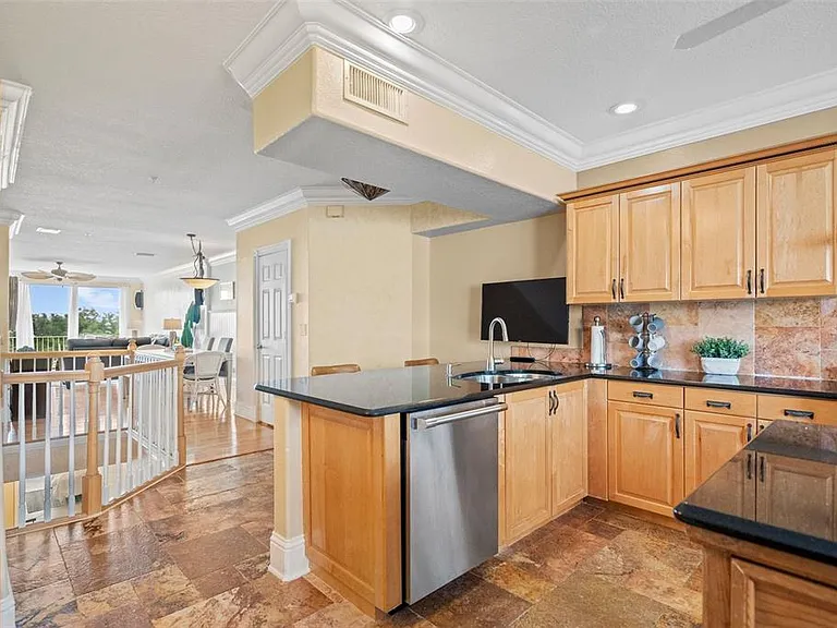 1593 Pinellas Bayway S — Photo 20