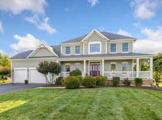 5335 Goldenrod Dr, Oswego, IL 60543