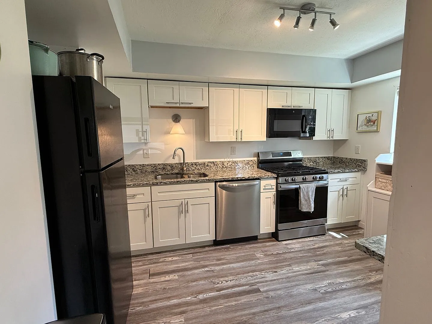 West View - Just reduced — Photo 4