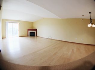 6020 S Buckhorn Ave UNIT 201, Cudahy, WI 53110