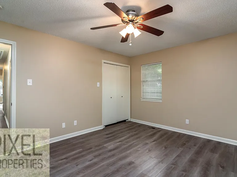 47 Flag Rd — Photo 15
