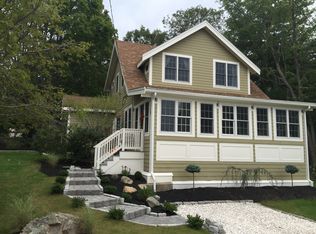 4 Oak Rd, Hingham, MA 02043