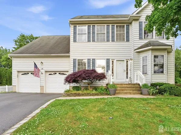 19 Gregory St, Hazlet, NJ 07730