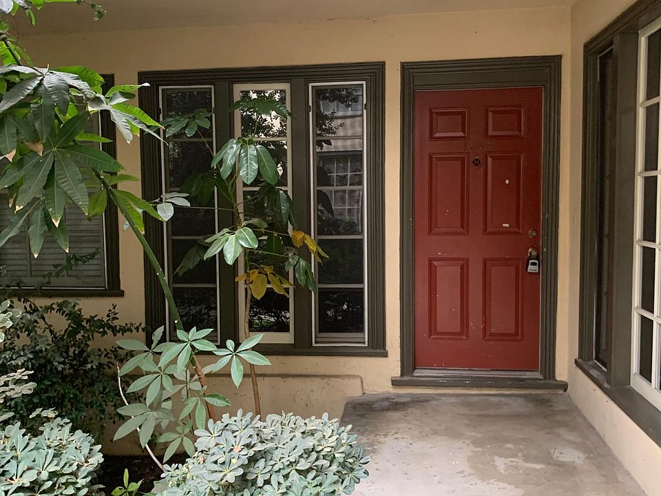 1st image of 1635 Lyman Pl