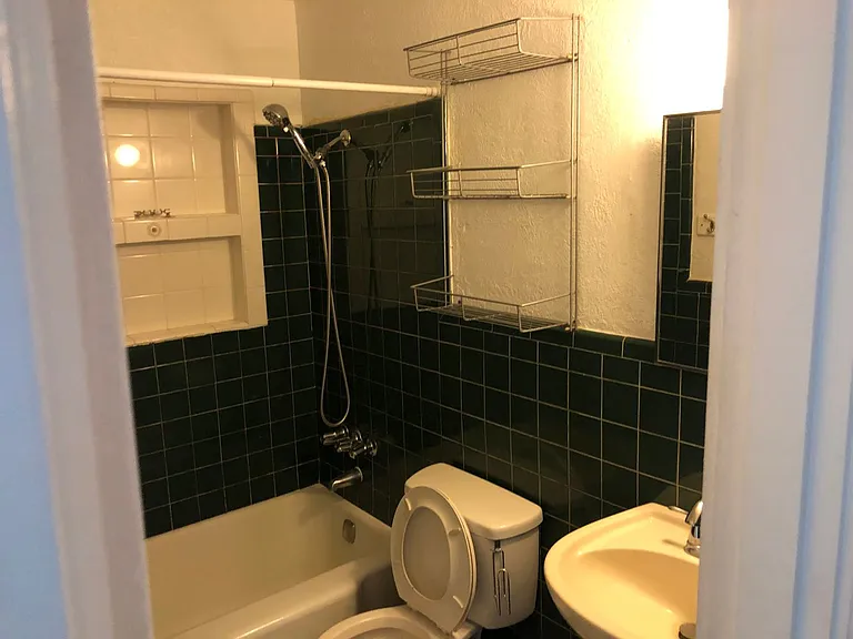 903 Conder St — Photo 20