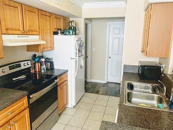 5th image of 15035 Michelangelo Blvd APT 201